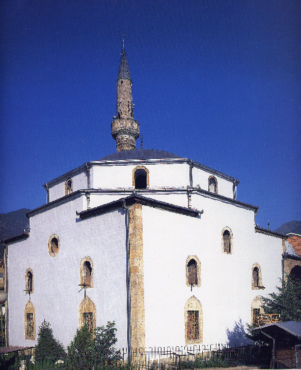 Première intervention sur une zone de guerre: Mosquée Bajrakli, Peć/Peja, Kosovo