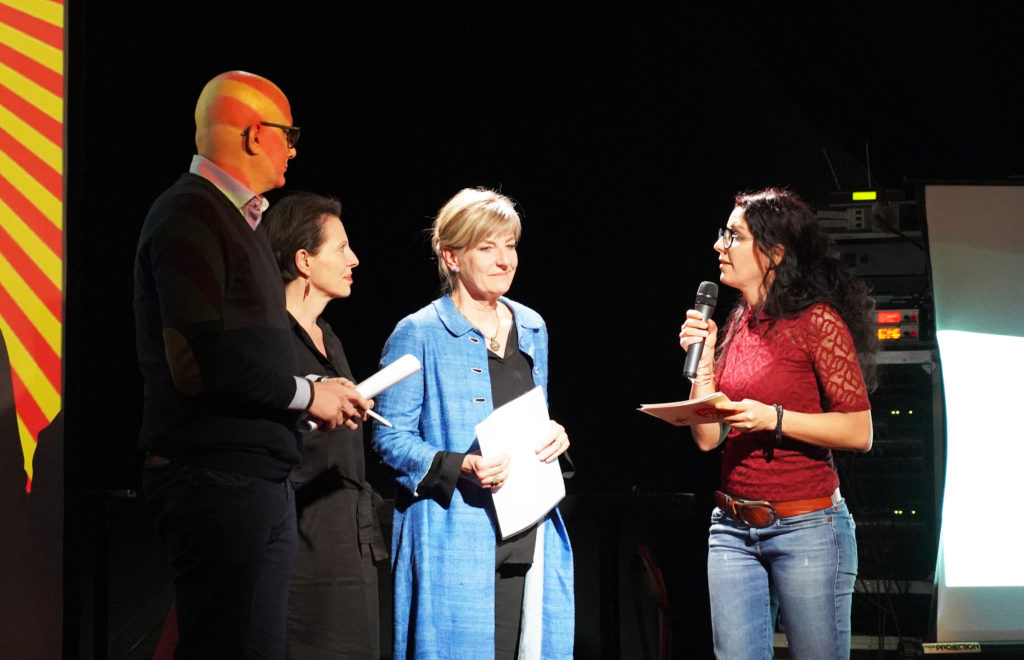 Les trois membres du jury: Nicolas Stevan, directeur d’eikon, école professionnelle en arts appliqués, Magalie Goumaz, rédactrice en chef adjointe de La Liberté, Marie-France Meylan Krause, directrice du Musée Bible+Orient, Université de Fribourg