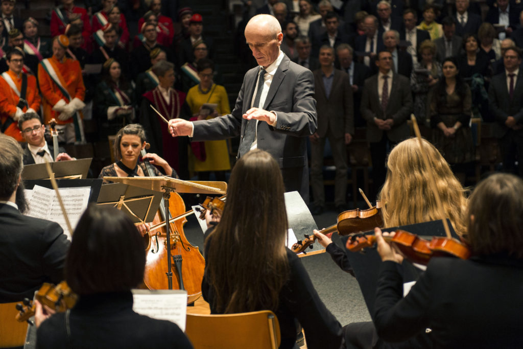 L'Orchestre de la Ville et de l’Université de Fribourg sous la direction d'Alexandre Ianos