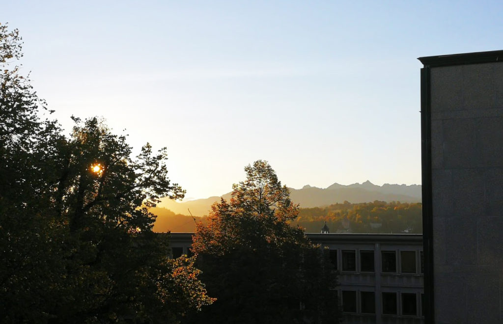 Joli lever de soleil pour mes collègues de BLL-MIS!