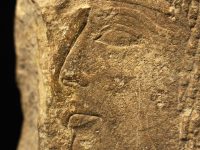 Trésors du Musée B+O: Un pharaon au Musée Bible + Orient