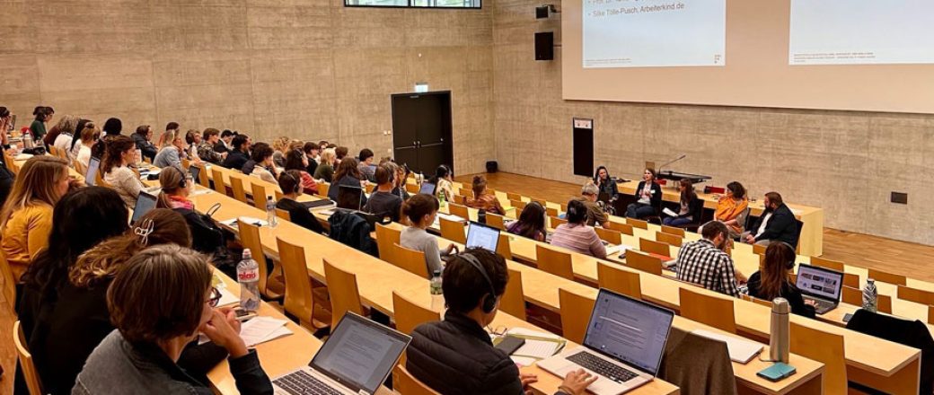 Bildungsgrenzen überwinden: First Generation Students