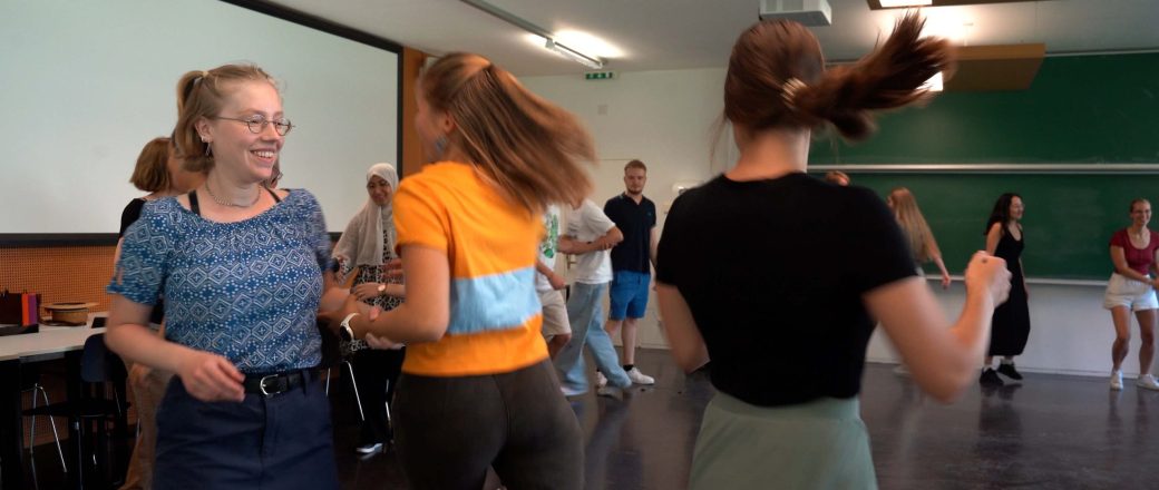 Un cours de français aussi intensif que festif!